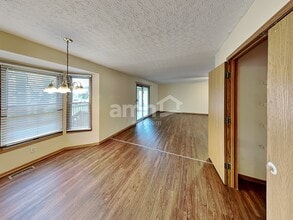 5016 Scalton Pl in Hilliard, OH - Foto de edificio - Building Photo