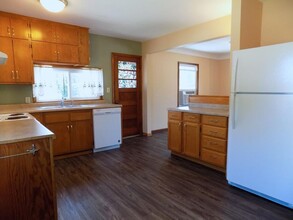 225 3rd St E in Monticello, MN - Building Photo - Building Photo