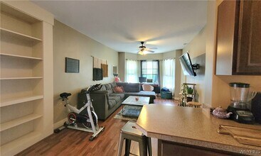 185 Huntington Ave in Buffalo, NY - Building Photo - Building Photo