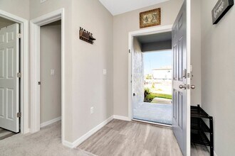 12811 Twin Bridges Dr in Riverview, FL - Foto de edificio - Building Photo