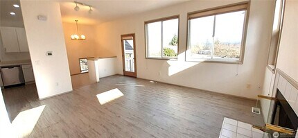 5501 Wilson Ave S in Seattle, WA - Building Photo - Building Photo