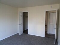 2205 Bogdan Ln S photo'