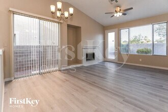 7609 Sierra Paseo Ln in Las Vegas, NV - Building Photo - Building Photo