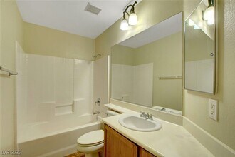 11444 Steponia Bay Ct in Las Vegas, NV - Building Photo - Building Photo
