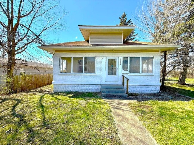 property at 1302 Lindley Ave