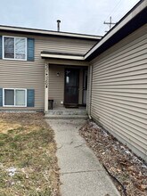 3360 Burlingame Ave SW in Wyoming, MI - Building Photo - Building Photo