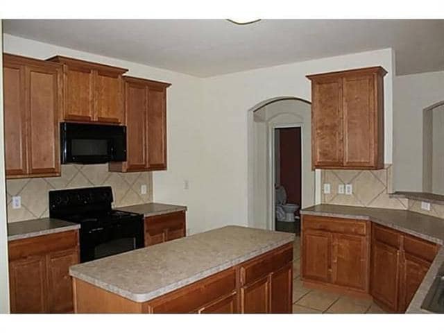 1010 Utopia Ln in Forney, TX - Foto de edificio - Building Photo