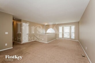 12558 Evening Shade Dr in Florissant, MO - Building Photo - Building Photo