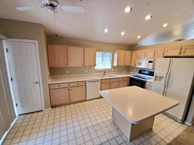 6591 W Blythe Pl in Tucson, AZ - Building Photo - Building Photo