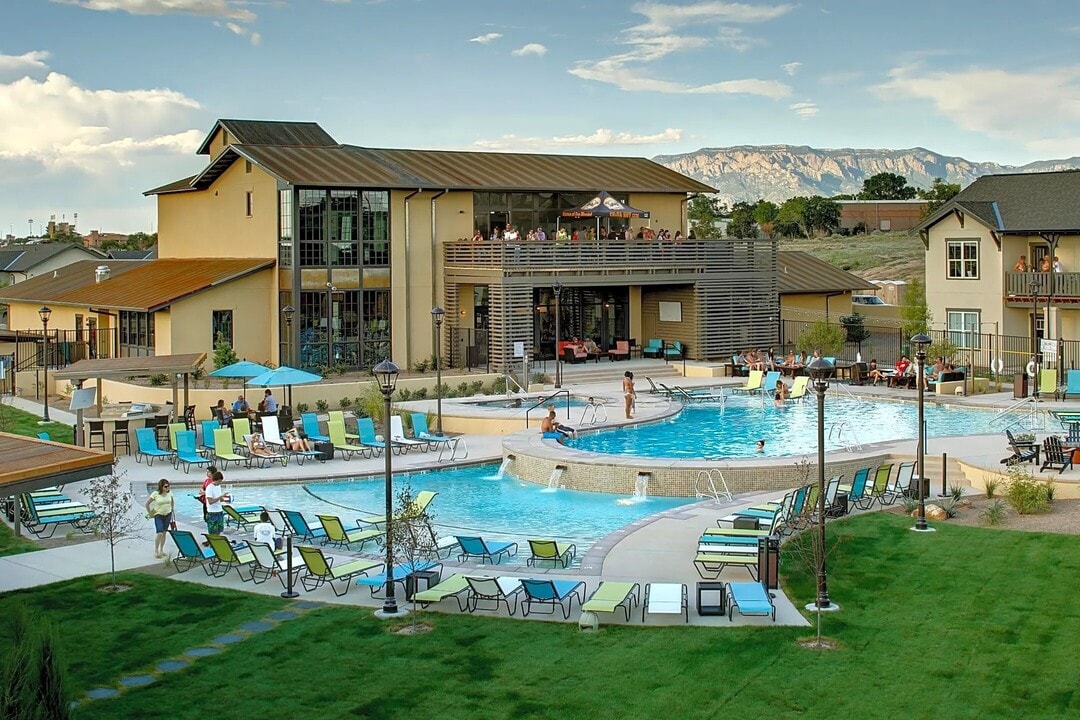 2912 Mulberry St SE, Unit 5 bedroom in Albuquerque, NM - Foto de edificio