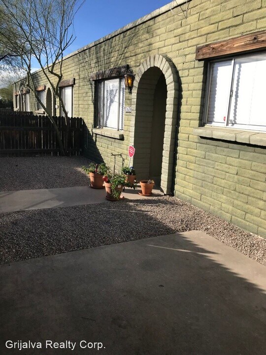 2620 N Winstel Blvd in Tucson, AZ - Building Photo