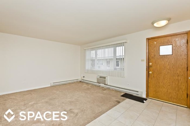 6250 W 64th Pl in Chicago, IL - Building Photo - Building Photo
