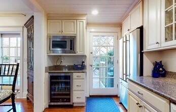 23 Pinckney St, Unit 1A in Boston, MA - Building Photo - Building Photo