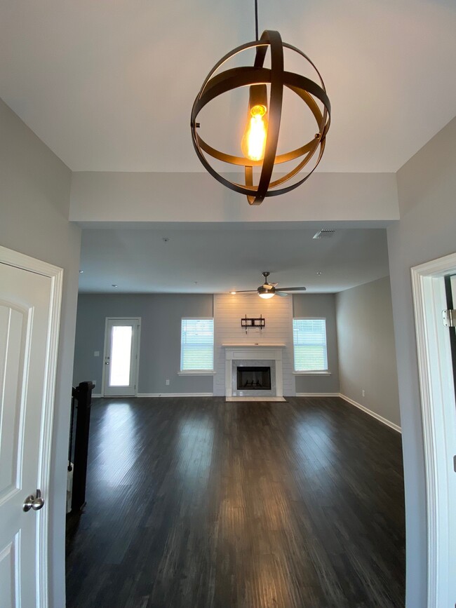 210 Windyhill St in Murfreesboro, TN - Building Photo - Building Photo