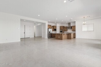 16981 W Cameron Dr in Surprise, AZ - Building Photo - Building Photo