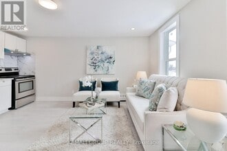 81 McMillan Dr in Oshawa, ON - Building Photo - Building Photo