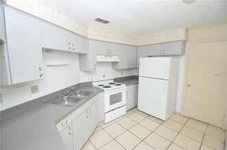 1740 Terry Cir NE in Winter Haven, FL - Building Photo - Building Photo
