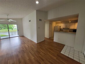 4500 NW 107th Ave in Doral, FL - Building Photo - Building Photo