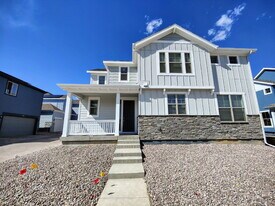 8431 Rush Creek Ave in Littleton, CO - Building Photo