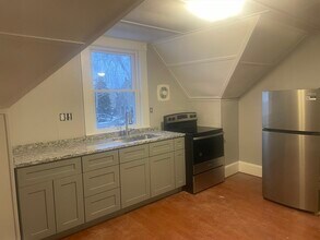 29 Conant St, Unit 5 in Danvers, MA - Building Photo - Building Photo