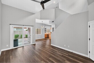 8105 W Beck Ln in Peoria, AZ - Building Photo - Building Photo