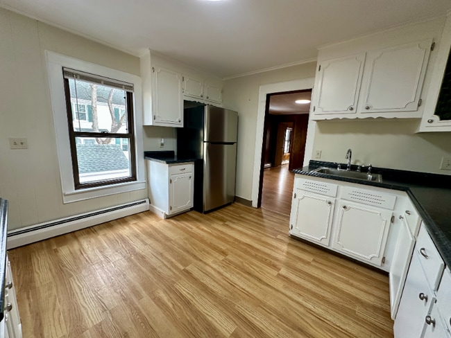 73 Durant St in Middletown, CT - Foto de edificio - Building Photo