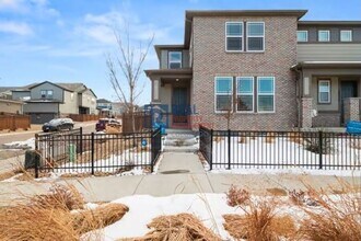 18330 E Mississippi Ave in Aurora, CO - Building Photo - Building Photo