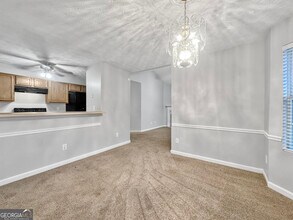 400 Crestfield Cir in Covington, GA - Building Photo - Building Photo