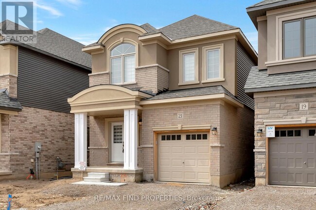 21 Dennis Ave in Brantford, ON - Building Photo - Building Photo