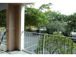 12124 St.Andrews Pl in Miramar, FL - Building Photo - Building Photo