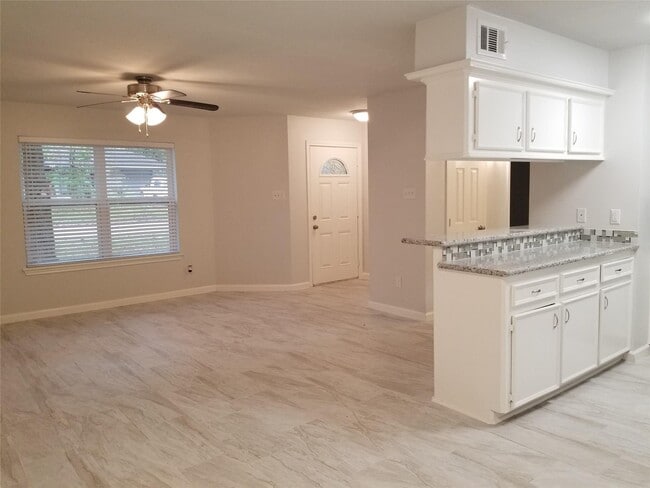 property at 237 N Forest Dr