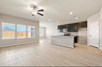 3204 Ridge Pl in New Berlin, TX - Building Photo - Building Photo