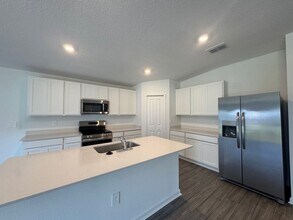 14491 NW 165th Rd in Alachua, FL - Building Photo - Building Photo