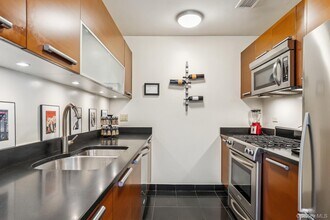 1485 5th Ave in New York, NY - Building Photo - Building Photo