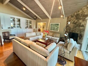 13481 Chalet Clotilde Dr in Saratoga, CA - Building Photo - Building Photo