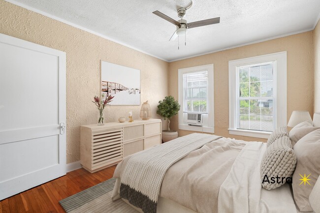 323 N Westland Ave, Unit 5 in Tampa, FL - Foto de edificio - Building Photo