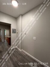 384 Bergen Ave in Jersey City, NJ - Building Photo - Building Photo