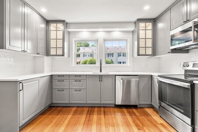 property at 35 Rossmere St