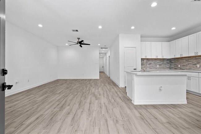 5430 Heron Dr photo'