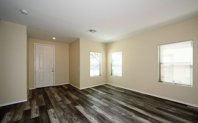 6458 W Diana Ave in Glendale, AZ - Building Photo - Building Photo