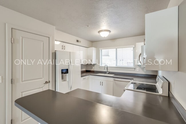 property at 1081 W 993 N