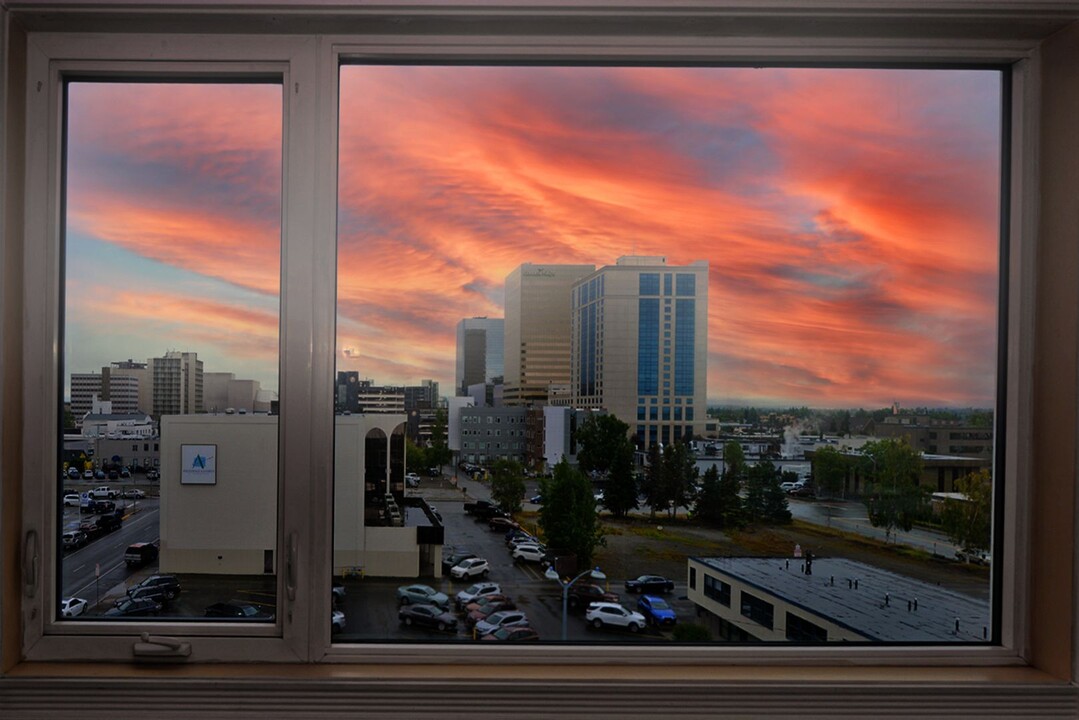 1110 W 6th Ave in Anchorage, AK - Building Photo