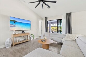4600 Key Largo Ln in Bonita Springs, FL - Building Photo - Building Photo