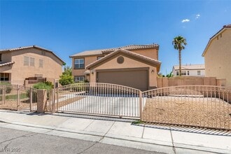 6333 Adrock Ct in Las Vegas, NV - Building Photo - Building Photo