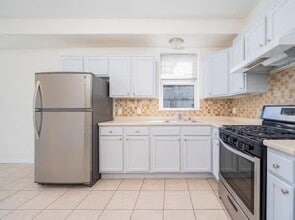 613 Ridge Rd in Lyndhurst, NJ - Building Photo - Building Photo