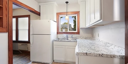 973 Hickory Hill Dr in Green Bay, WI - Foto de edificio - Building Photo