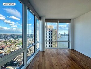 21 India St in Brooklyn, NY - Building Photo - Building Photo