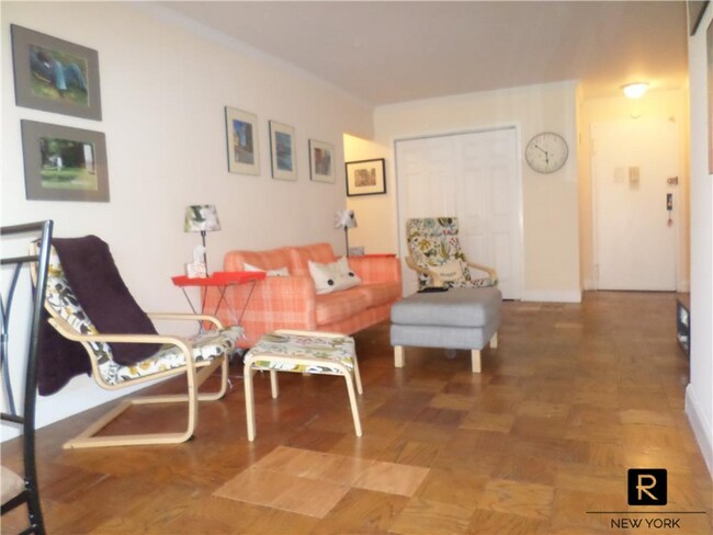 382 Central Prk W in New York, NY - Building Photo - Building Photo
