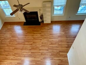 208 Quarter Trl, Unit Apt H in Newport News, VA - Building Photo - Building Photo