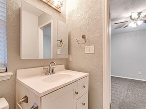 305 Woodside Dr in Norman, OK - Building Photo - Building Photo
